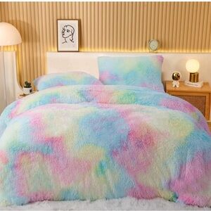 Shaggy Rainbow Faux Fur Duvet with hidden zipper; full size